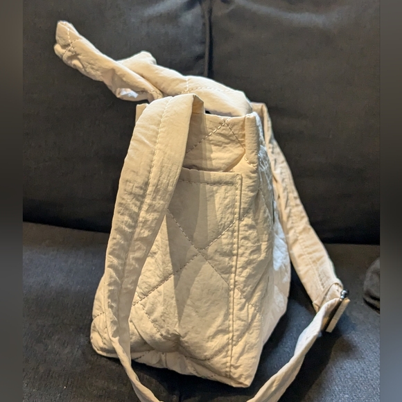 Snoopy beige quilt purse/tote - Picture 6 of 7